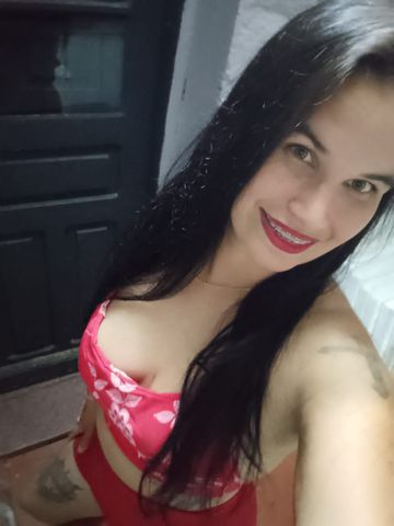 Ola me chamo lunna Andrade sou uma gaúcha muito fogosa venha me conhecer sou uma ótima companhia para homens de bom gosto venha me conhecer 