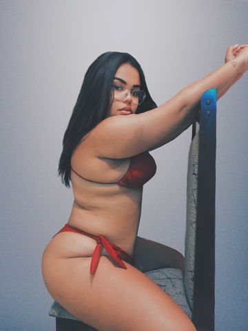Olá sou liviah dias tenho 21 anos, sou educada e dona de um bucetao delicioso.