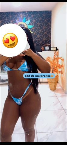 Sou carinhosa meu atendimento é estilo namoradinha  faço oral natural babadinho  sou sem frescura    140 meia hora  no meu local 