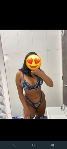 Olá me chamo Brenda,  primeira vez anunciada,  especialista em massagem tantrica e relaxante,  gosto de dar prazer , e te satisfazer , meu atendimento é super tranquilos fotos reais , sem enganação,  atendo em meu local , sem frescuras venha conferir e se realizar , faço inversão, realizo fetiche ,atendo mulheres , casais e muito mas...