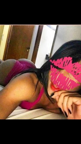 Morena clara bonita de corpo e rosto 